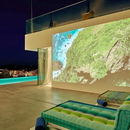 Luxurious Siesta Spain Villa With Private Pool And City Views Βίλα *