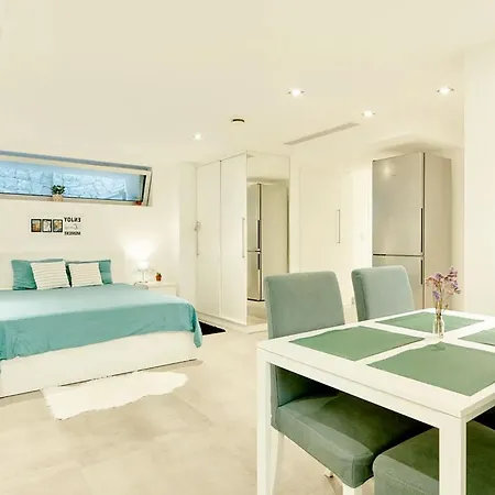 Luxurious Siesta Spain Villa With Private Pool And City Views Βίλα Santa Eulària des Riu