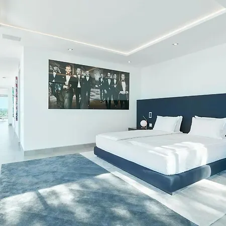 Luxurious Siesta Spain Villa With Private Pool And City Views * Santa Eularia des Riu